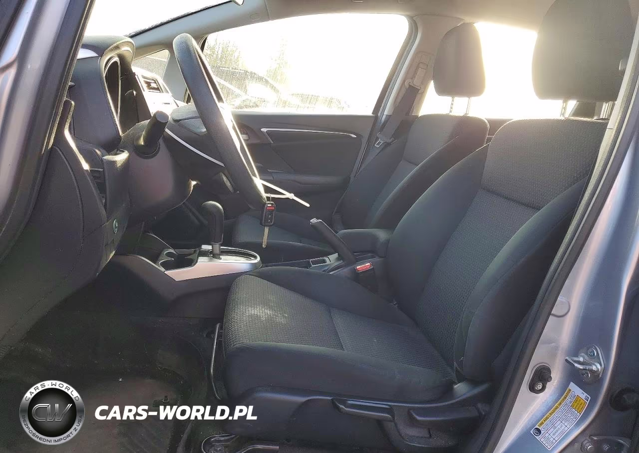 2018 Honda Fit Lx VIN:3HGGK5H42JM733678 - 7
