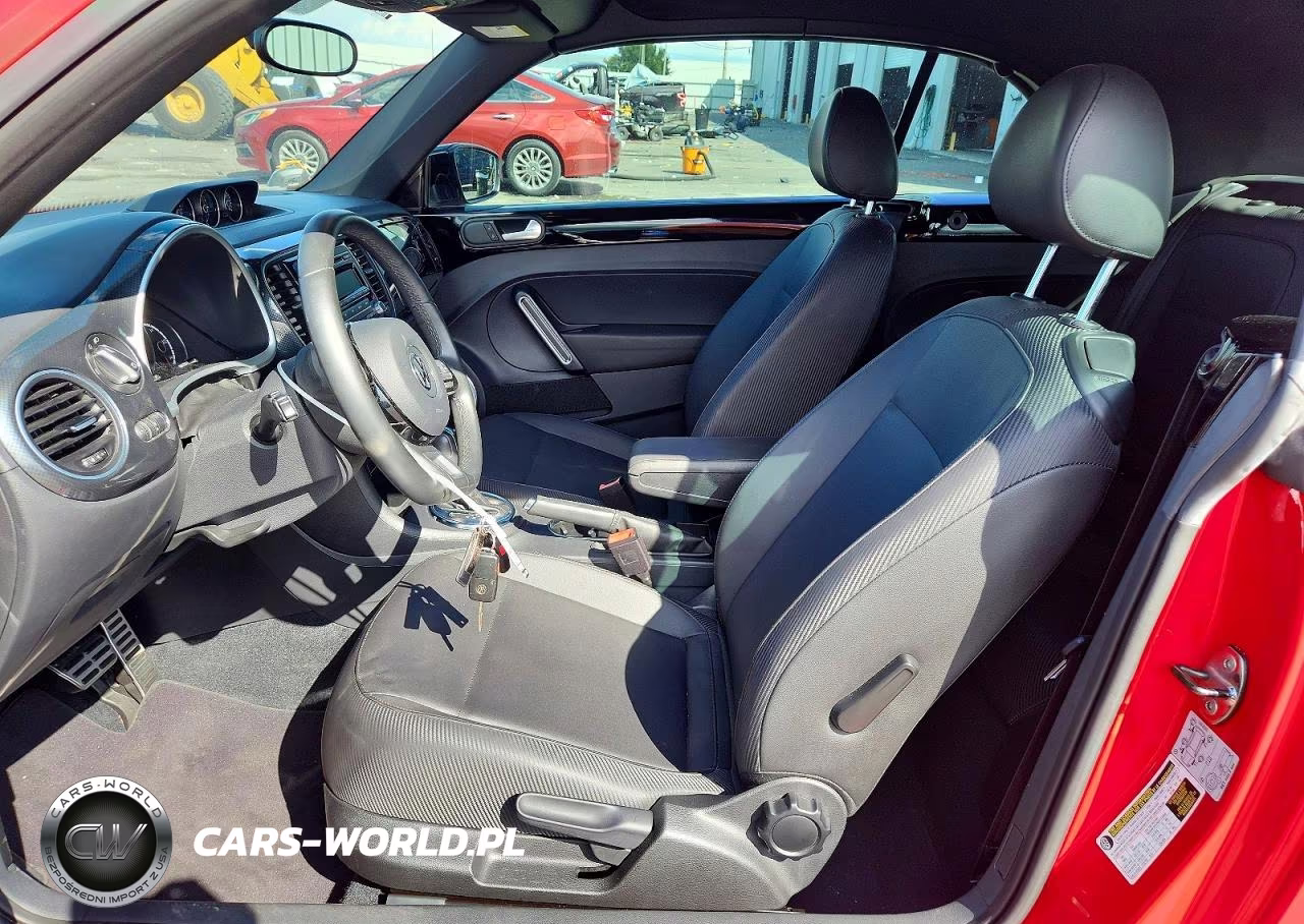 2014 Volkswagen Beetle Turbo VIN:3VW7S7AT2EM801539 - 7