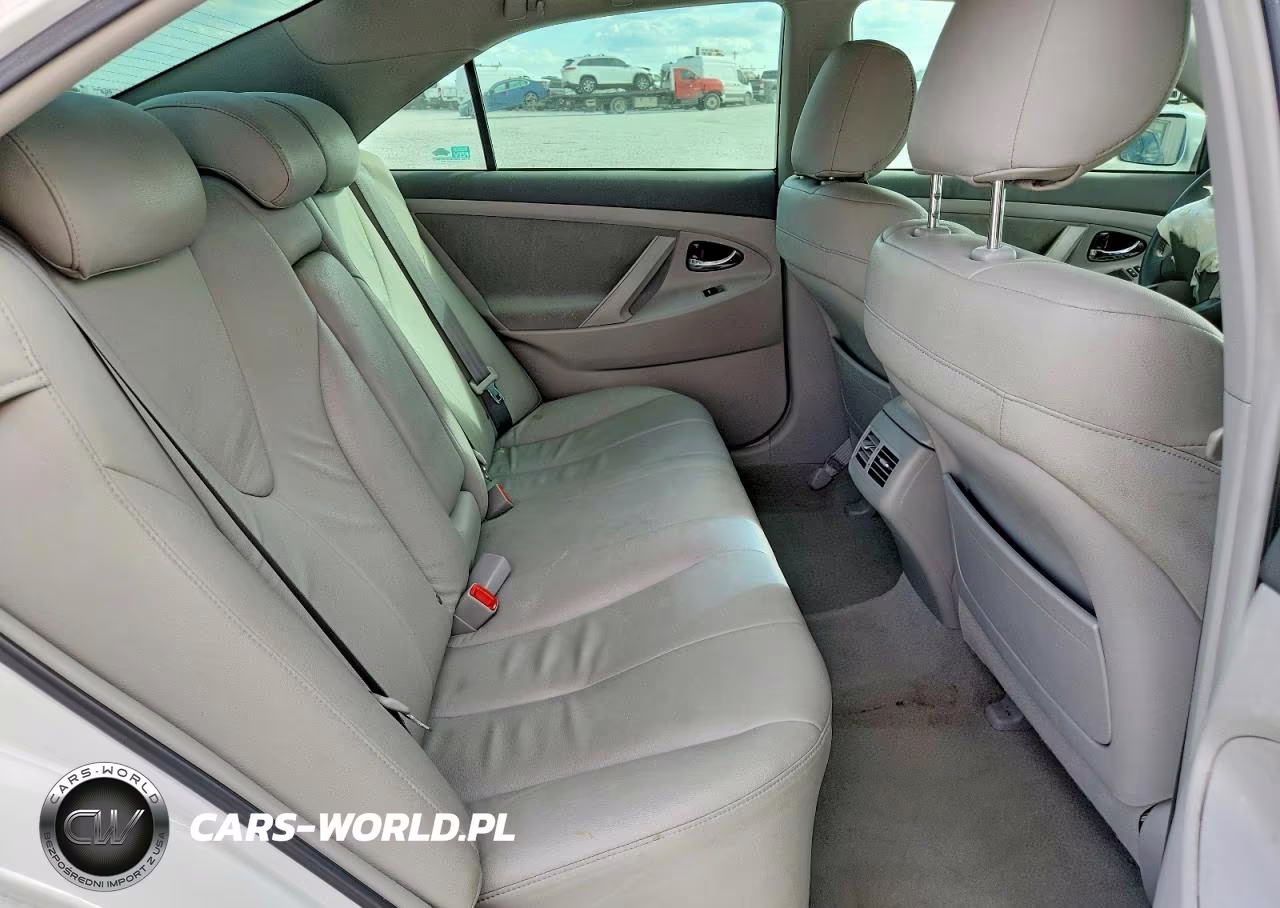 2011 Toyota Camry Hybrid VIN:4T1BB3EK2BU129170 - 10