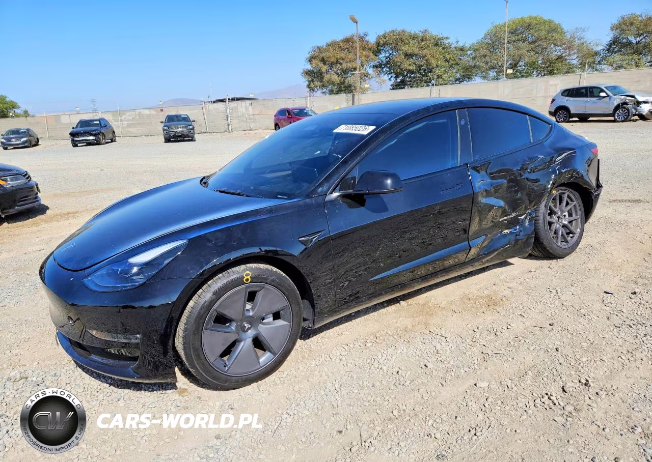 2023 Tesla Model 3 – zdjęcie 1 z 13