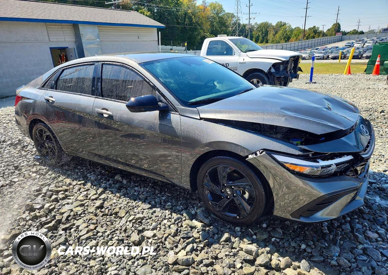 2026 Hyundai Elantra Sel Sport VIN:KMHLM4DG2TU166979 - 4