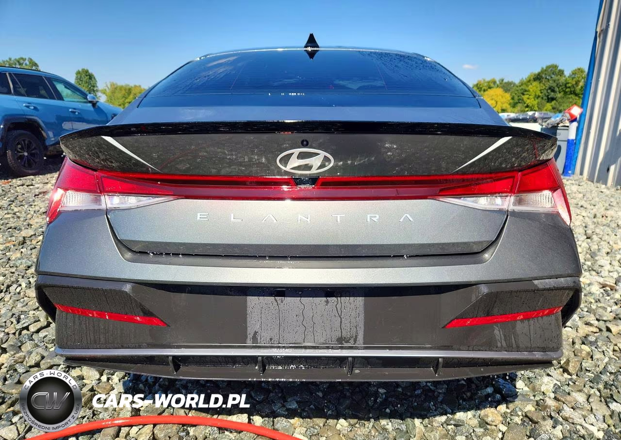 2026 Hyundai Elantra Sel Sport VIN:KMHLM4DG2TU166979 - 6