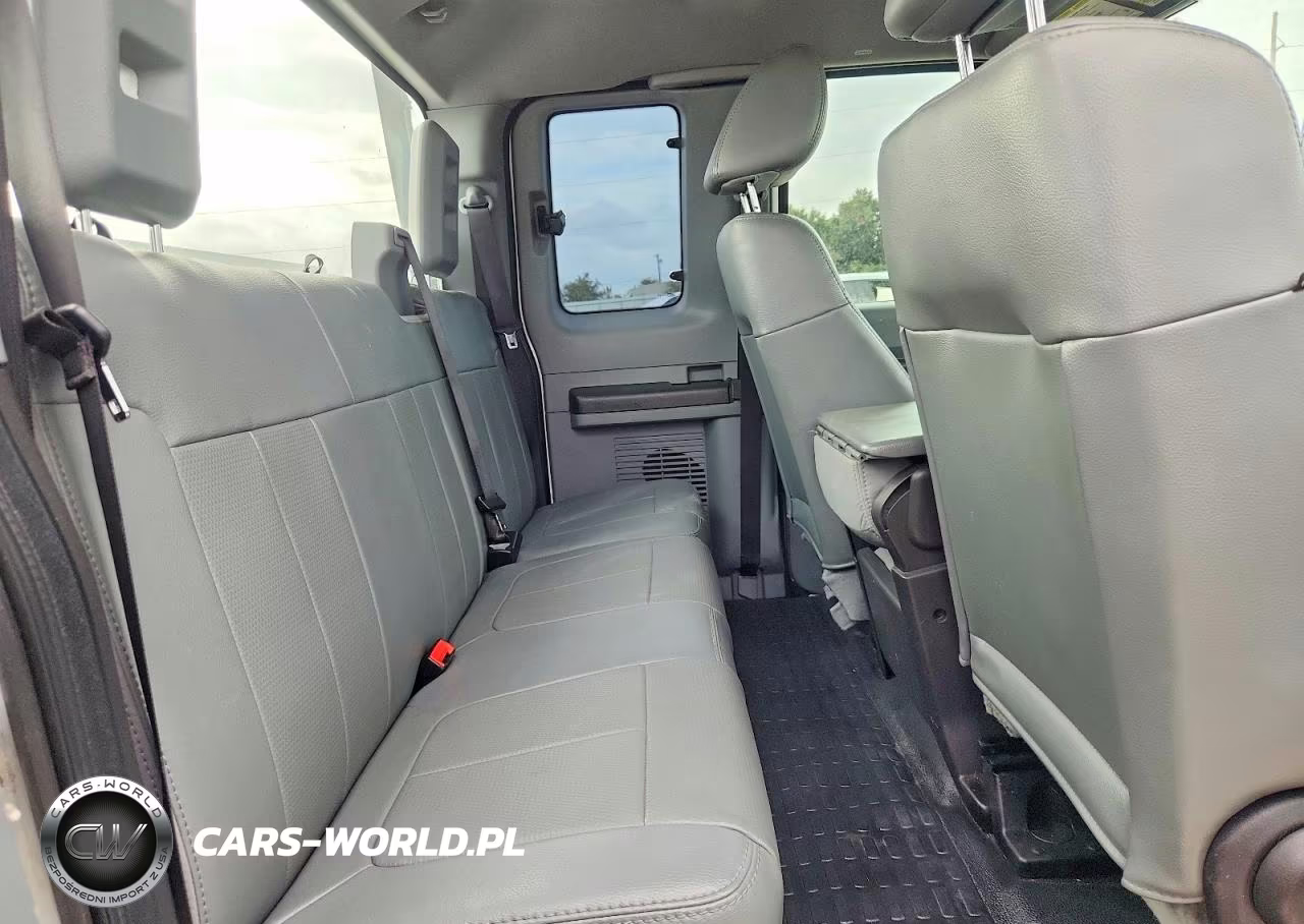 2011 Ford F250 Super Duty VIN:1FT7X2A63BED12635 - 10