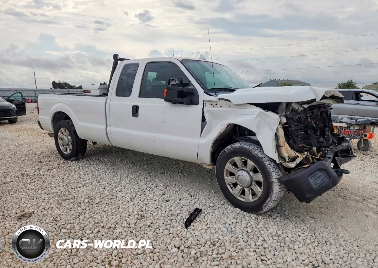 2011 Ford F250 Super Duty VIN:1FT7X2A63BED12635 - 4