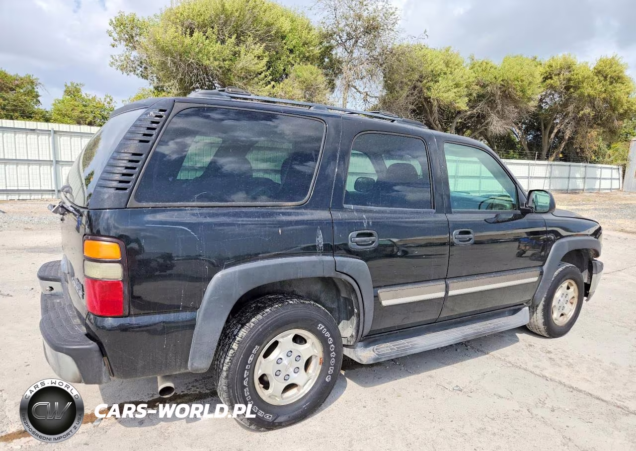 2005 Chevrolet Tahoe C1500 VIN:1GNEC13V15R240811 - 3