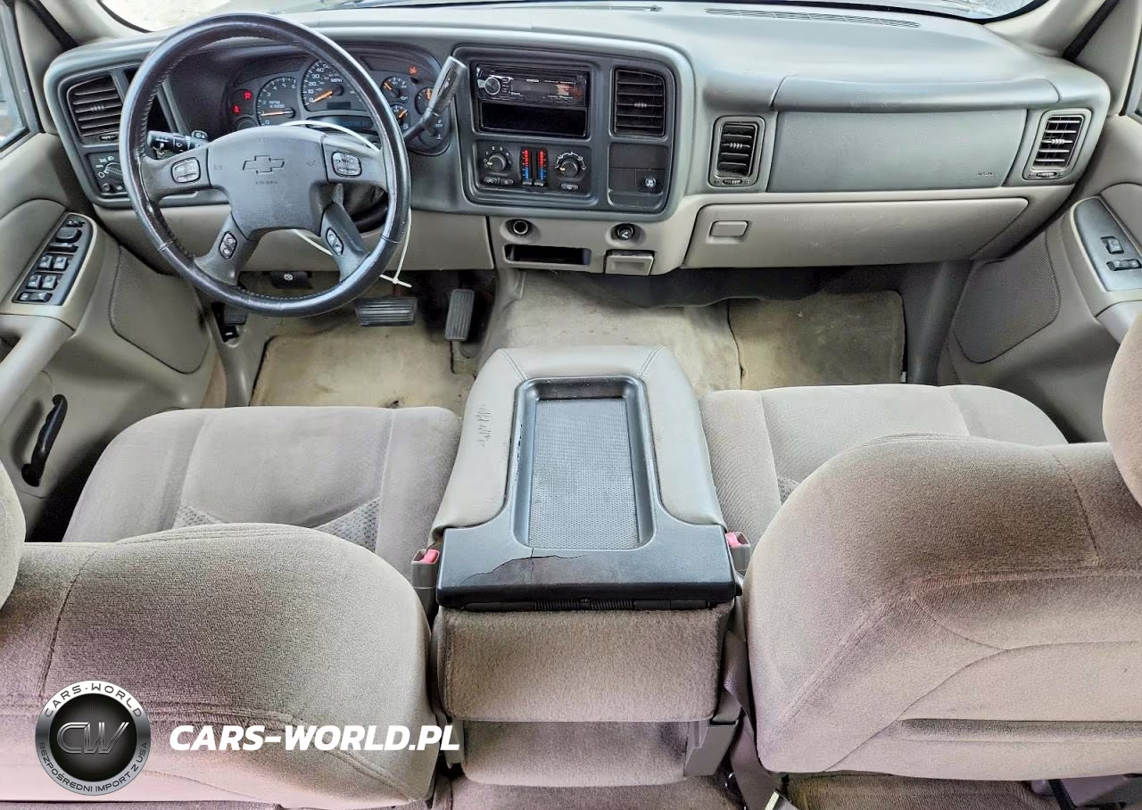 2005 Chevrolet Tahoe C1500 VIN:1GNEC13V15R240811 - 8