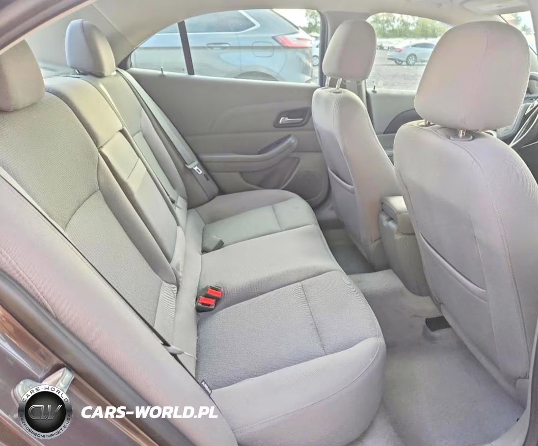 2013 Chevrolet Malibu Ls VIN:1G11B5SA4DF185683 - 10