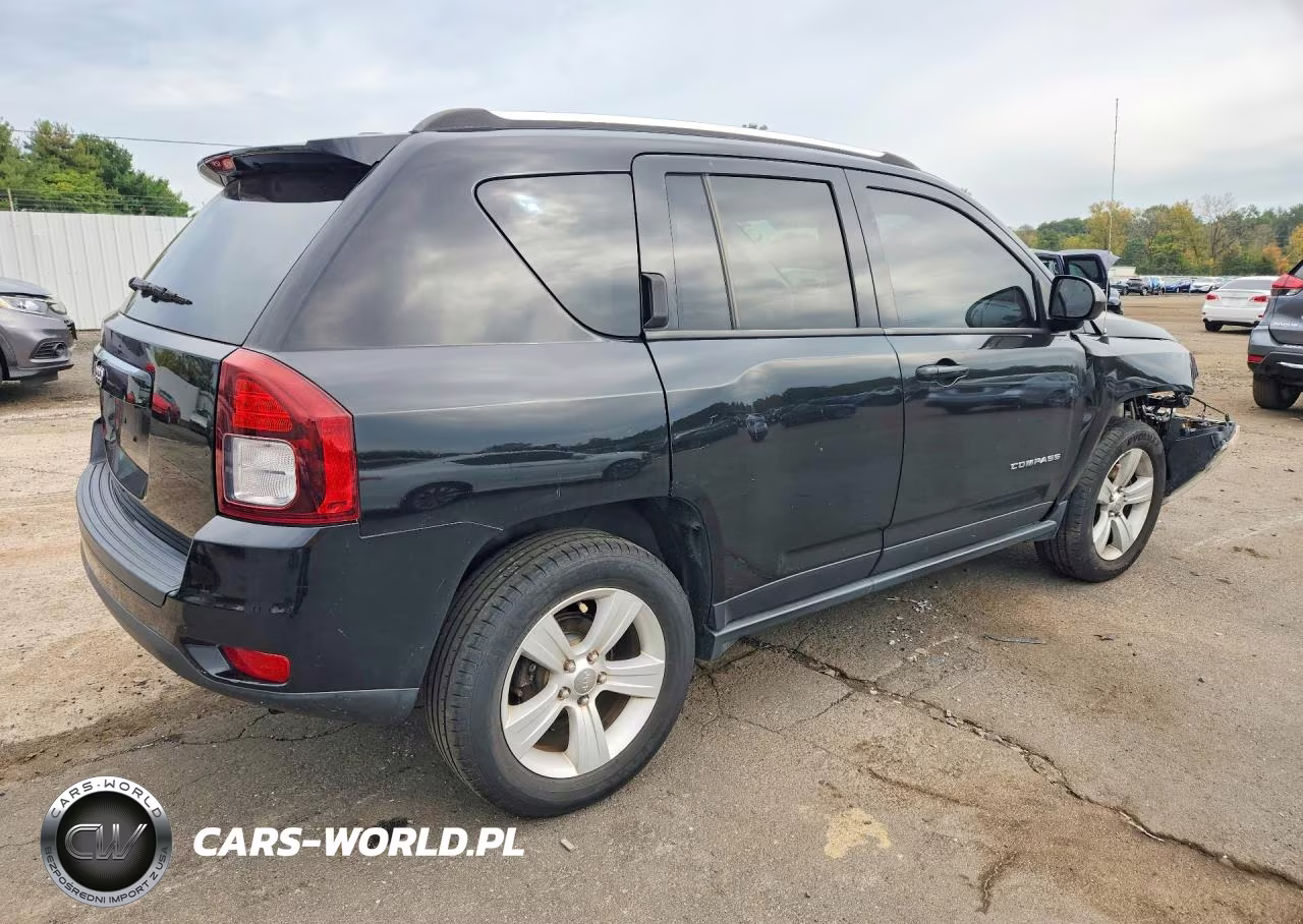 2014 Jeep Compass Sport VIN:1C4NJDBB1ED566385 - 3