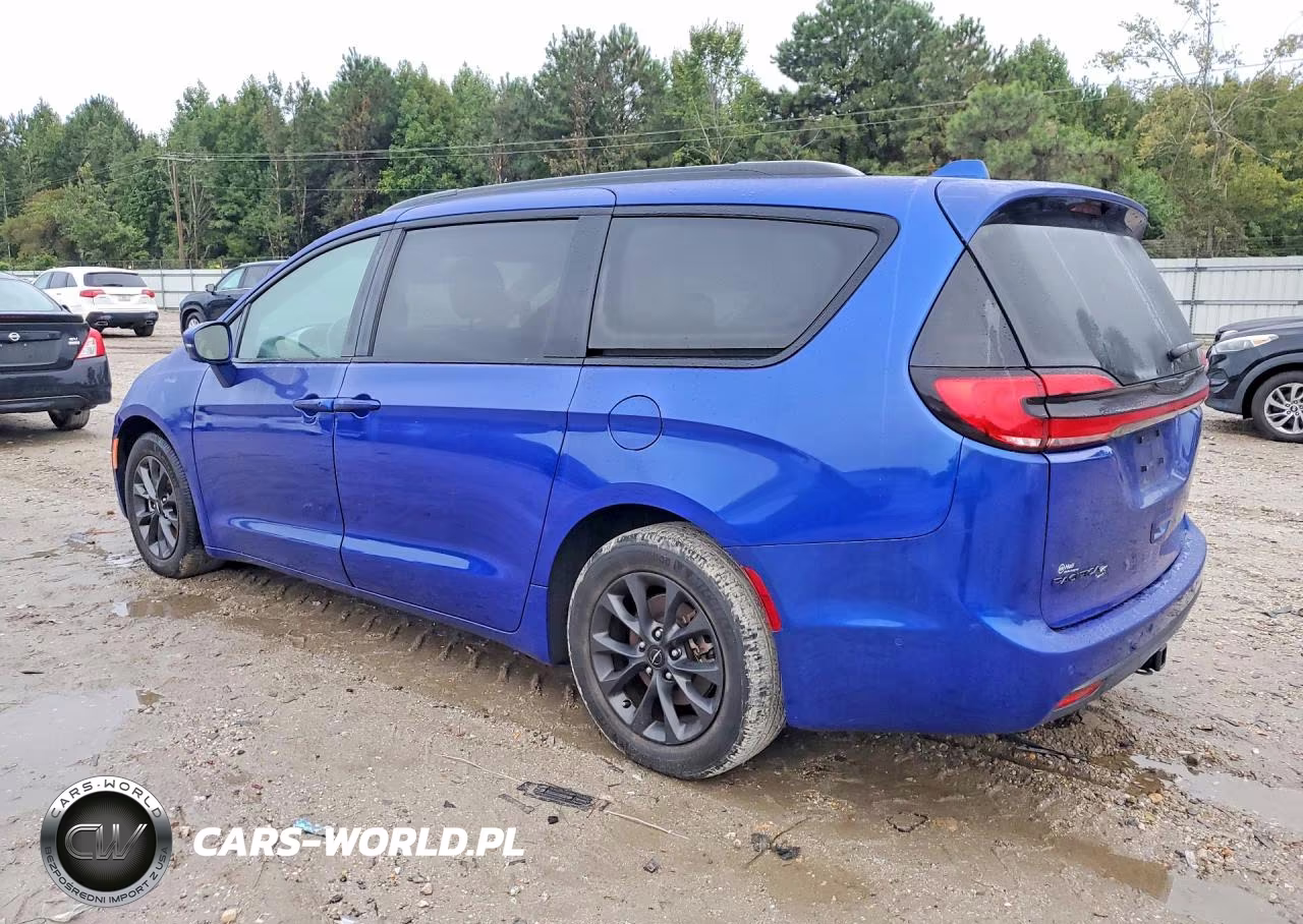 2021 Chrysler Pacifica Touring L VIN:2C4RC1BG6MR589548 - 2