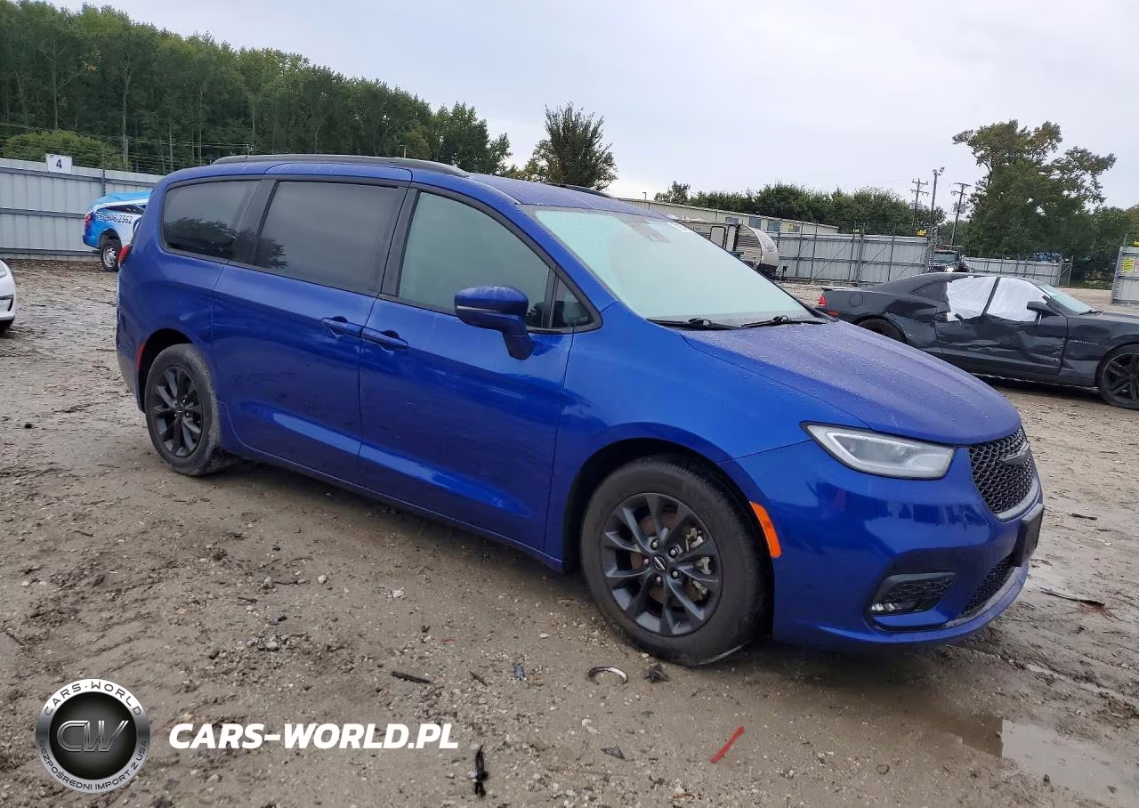 2021 Chrysler Pacifica Touring L VIN:2C4RC1BG6MR589548 - 4
