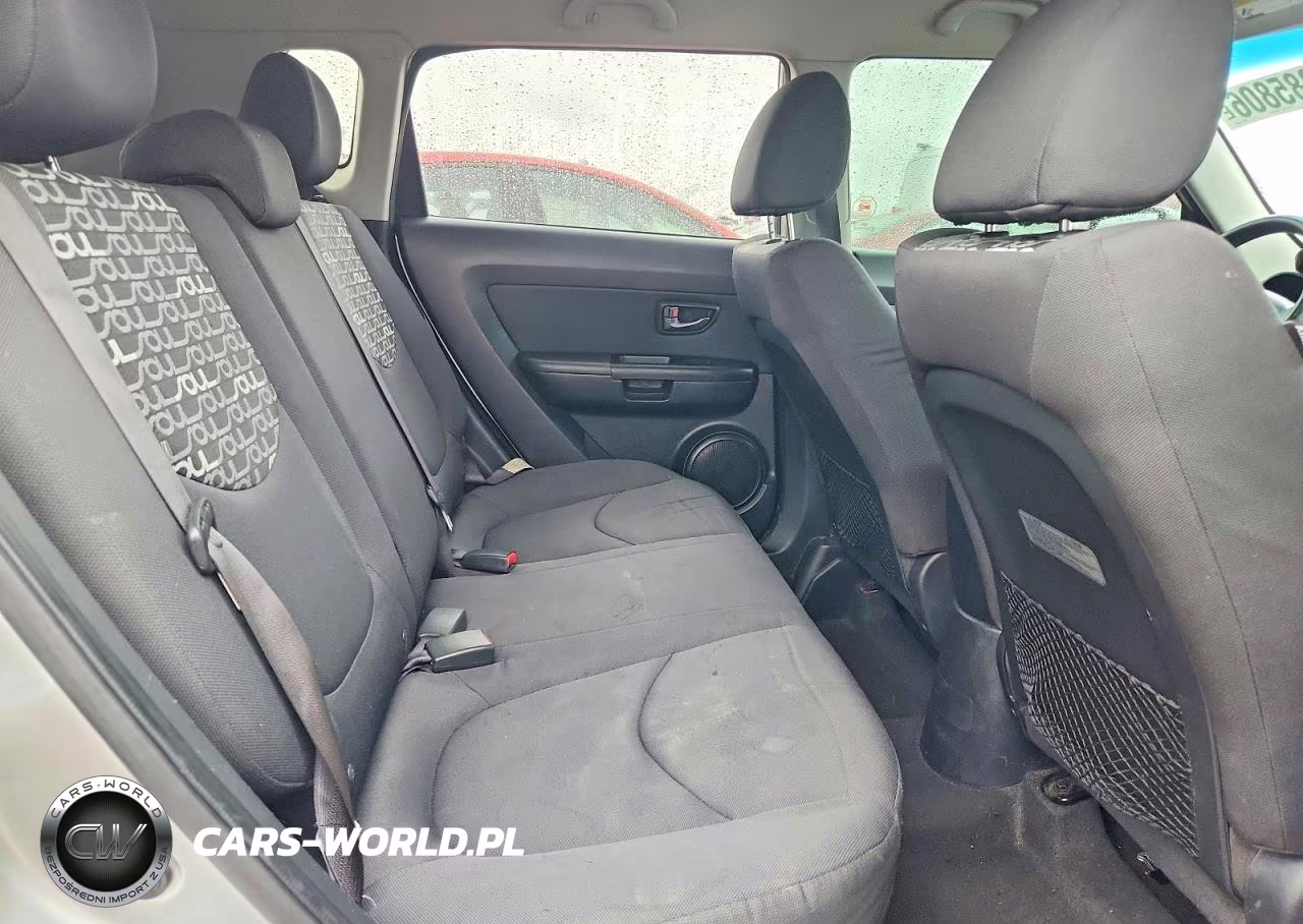 2011 Kia Soul + VIN:KNDJT2A29B7287002 - 10
