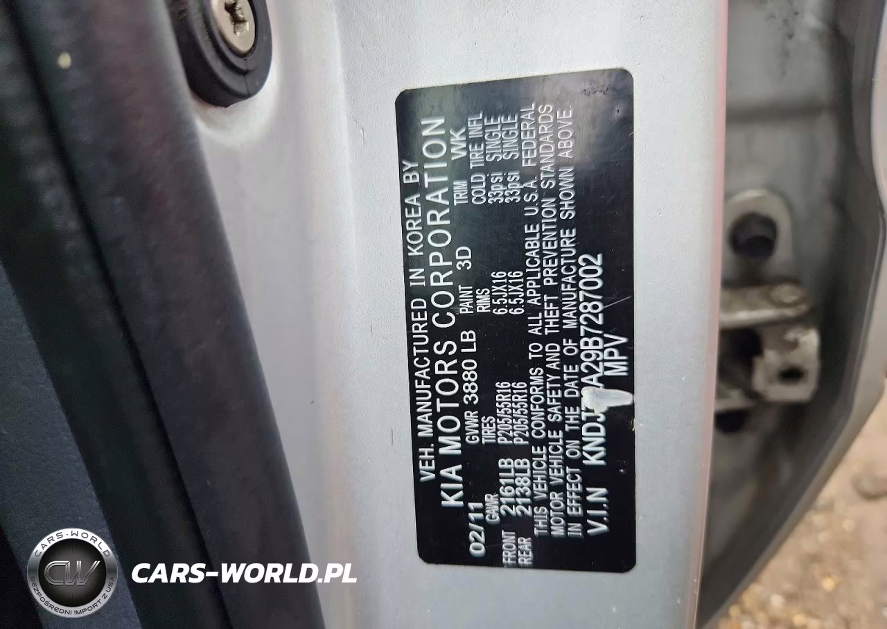 2011 Kia Soul + VIN:KNDJT2A29B7287002 - 13