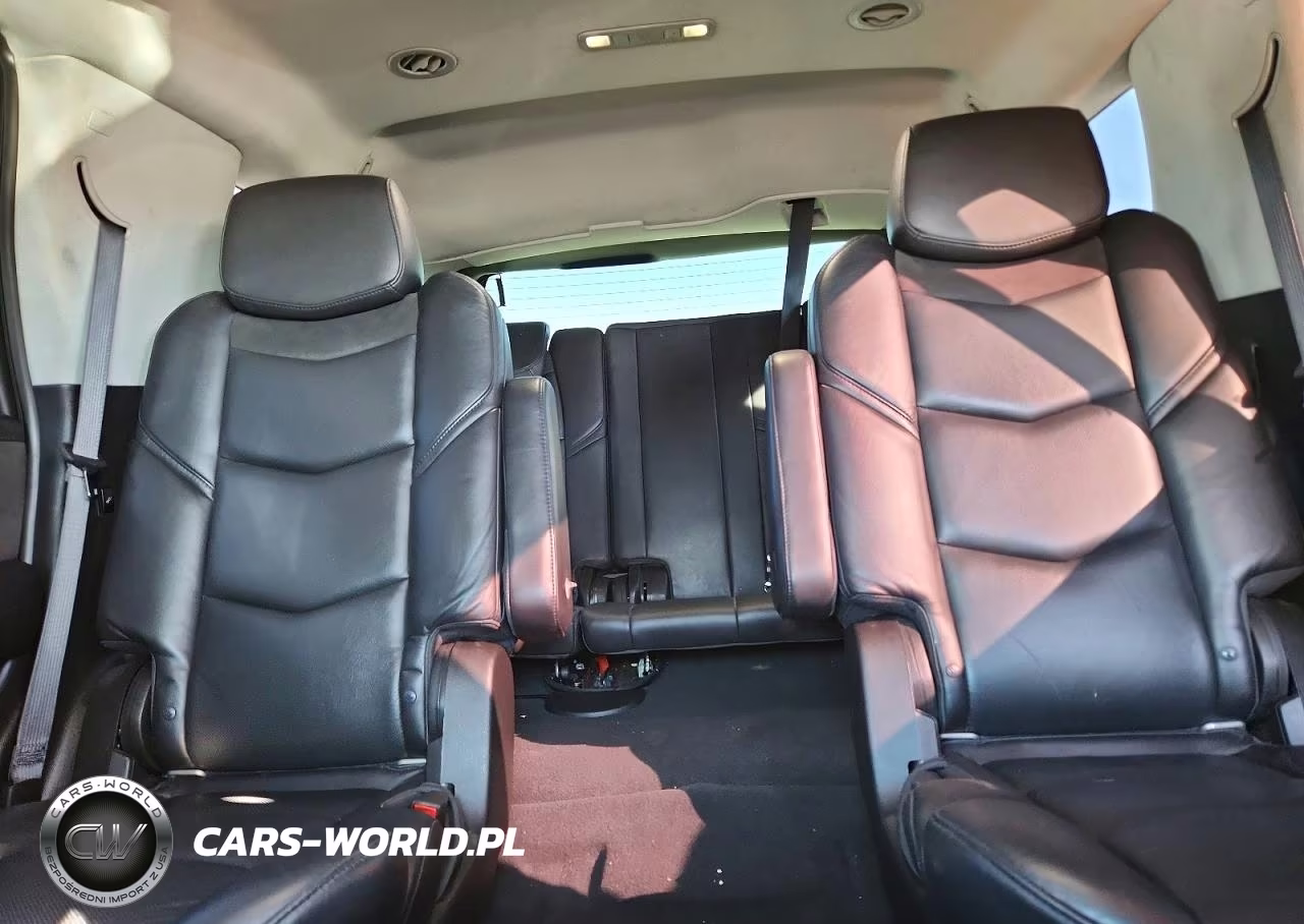 2018 Cadillac Escalade Luxury VIN:1GYS3BKJ2JR104451 - 10