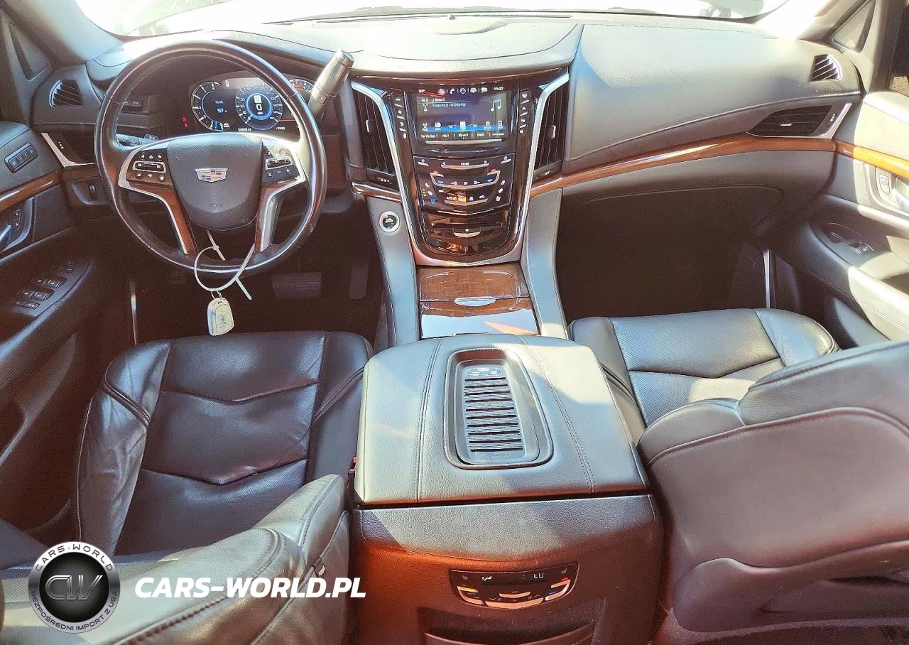 2018 Cadillac Escalade Luxury VIN:1GYS3BKJ2JR104451 - 8