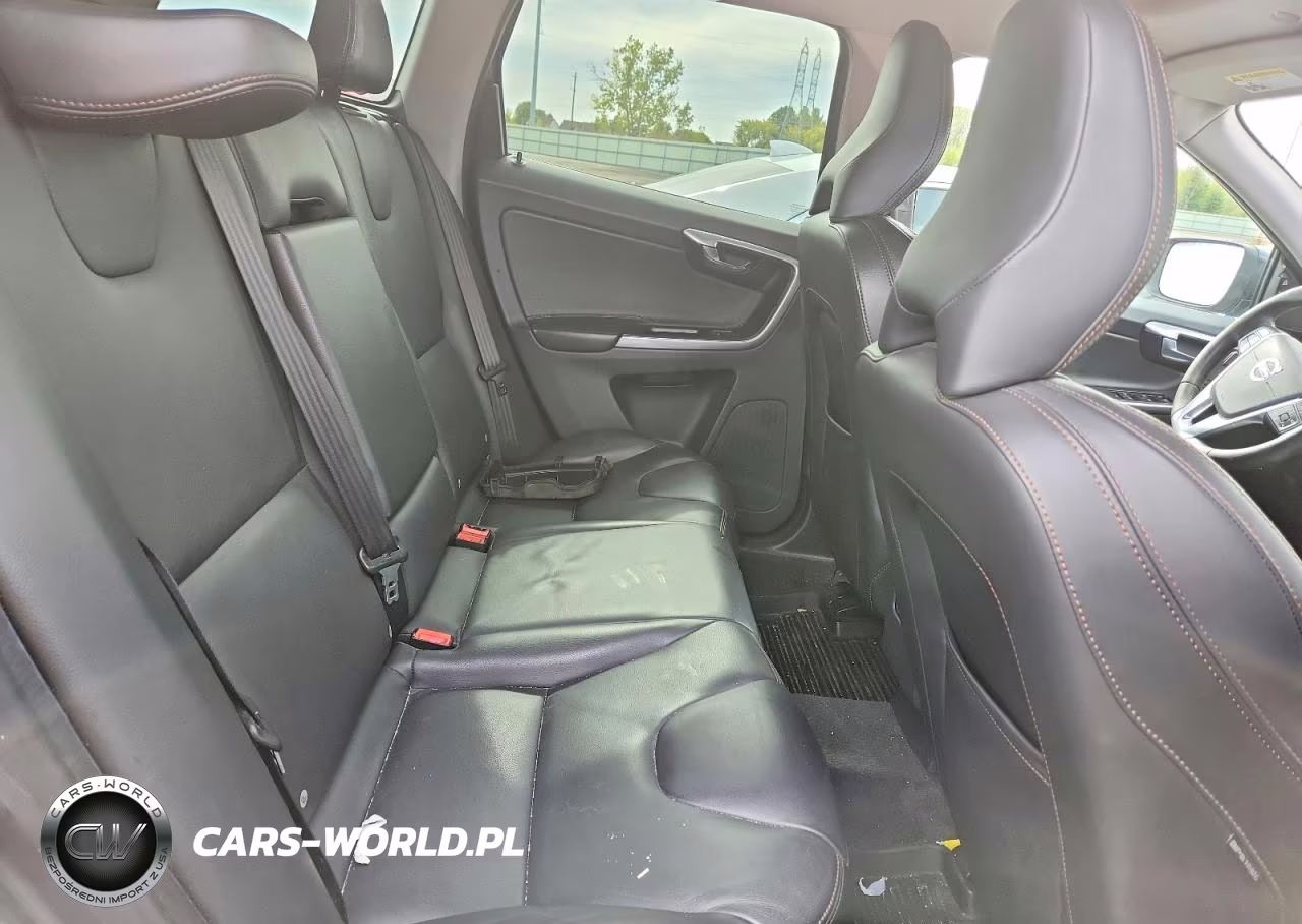 2017 Volvo Xc60 T5 Dynamic VIN:YV440MRR0H2020210 - 11