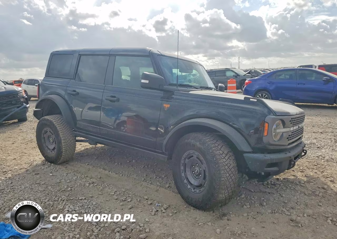 2024 Ford Bronco Badlands VIN:1FMEE9BP4RLB14032 - 4