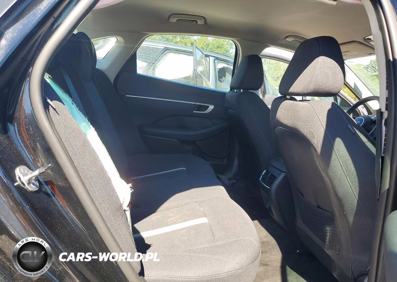 2026 Hyundai Sonata Hybrid Blue VIN:KMHL24JJ7TA157900 - 10