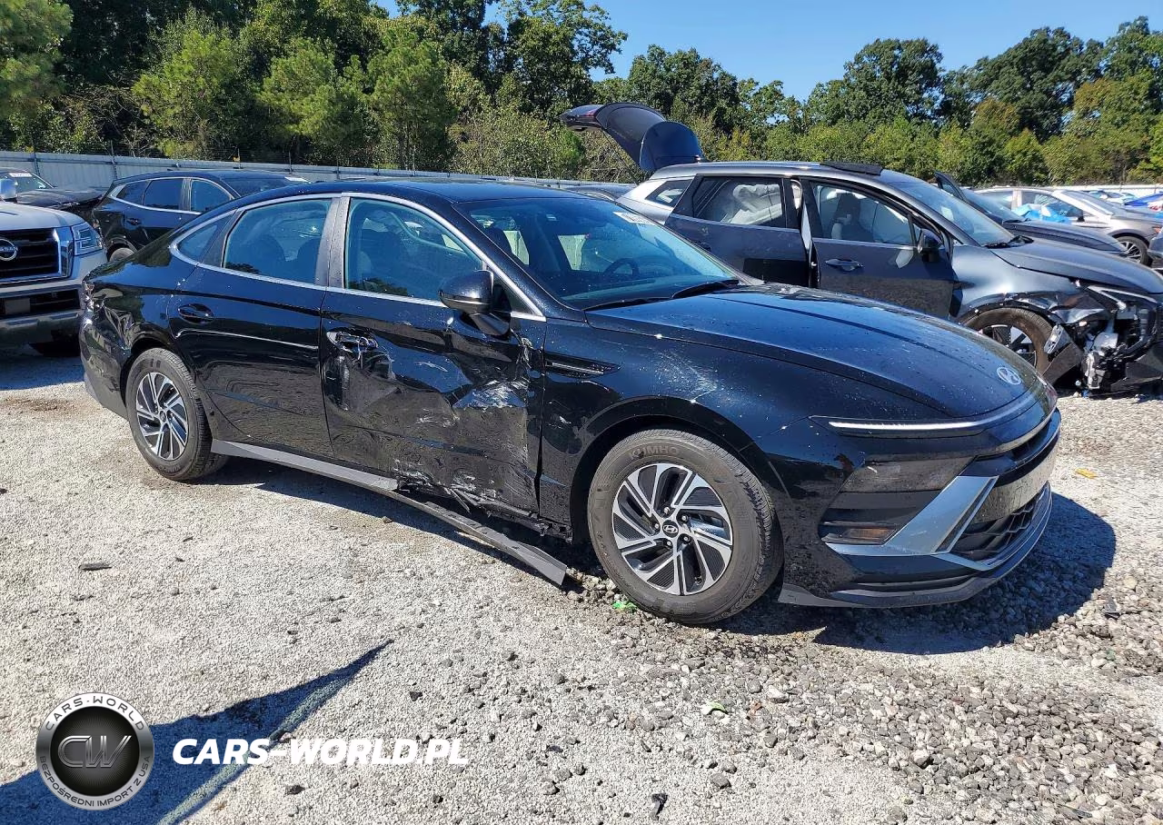 2026 Hyundai Sonata Hybrid Blue VIN:KMHL24JJ7TA157900 - 4