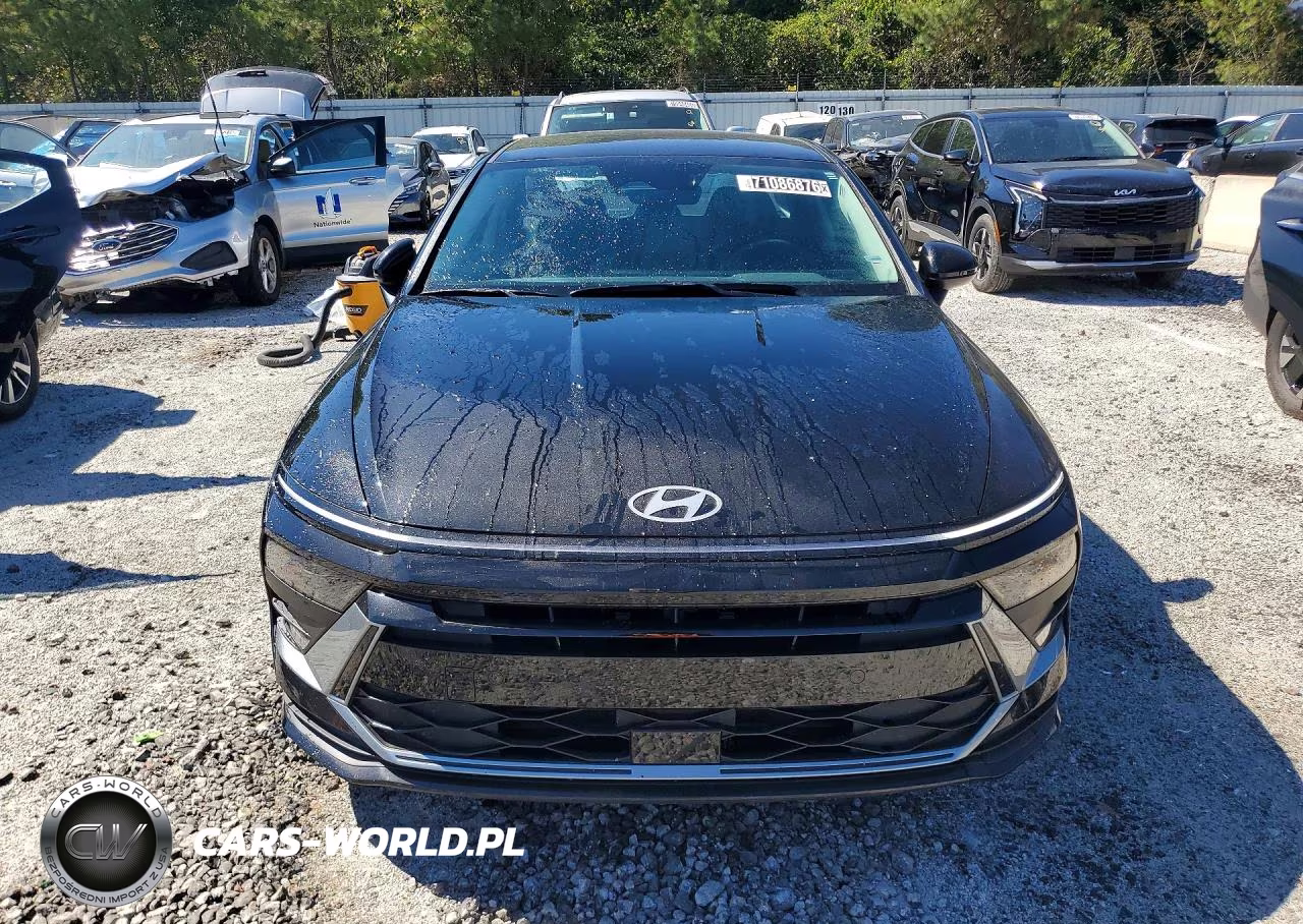 2026 Hyundai Sonata Hybrid Blue VIN:KMHL24JJ7TA157900 - 5