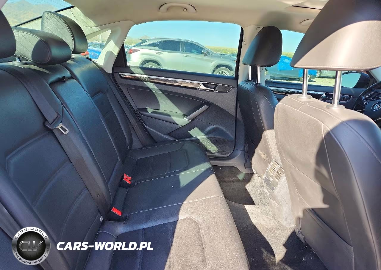 2019 Volkswagen Passat Se R-Line VIN:1VWMA7A39KC002067 - 10