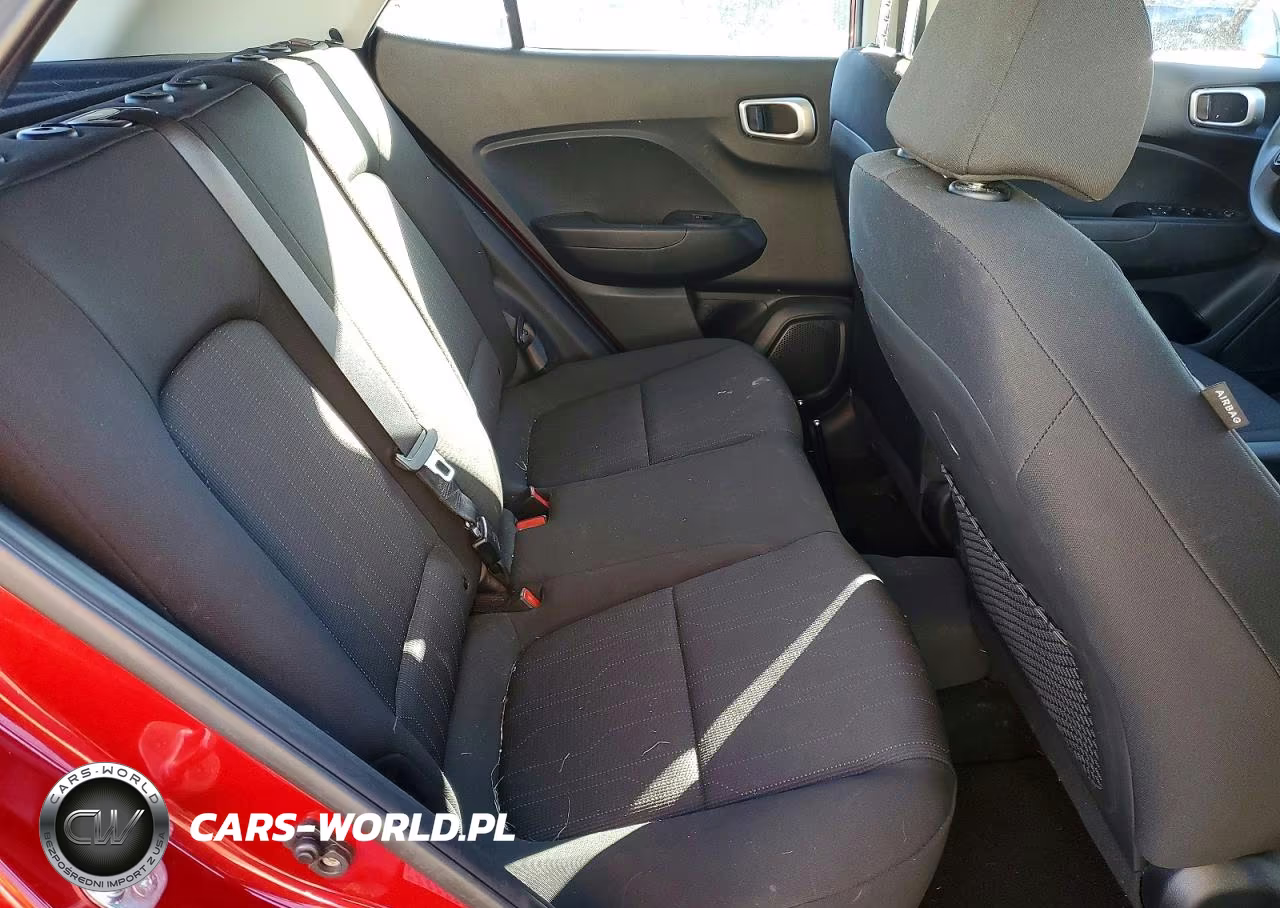 2024 Hyundai Venue Se VIN:KMHRB8A39RU300128 - 11