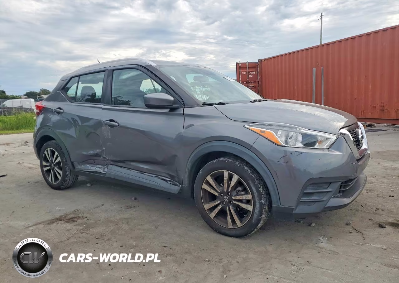 2019 Nissan Kicks Sv VIN:3N1CP5CU6KL552227 - 4