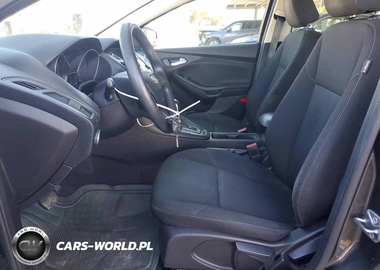 2016 Ford Focus Se VIN:1FADP3F27GL254634 - 7