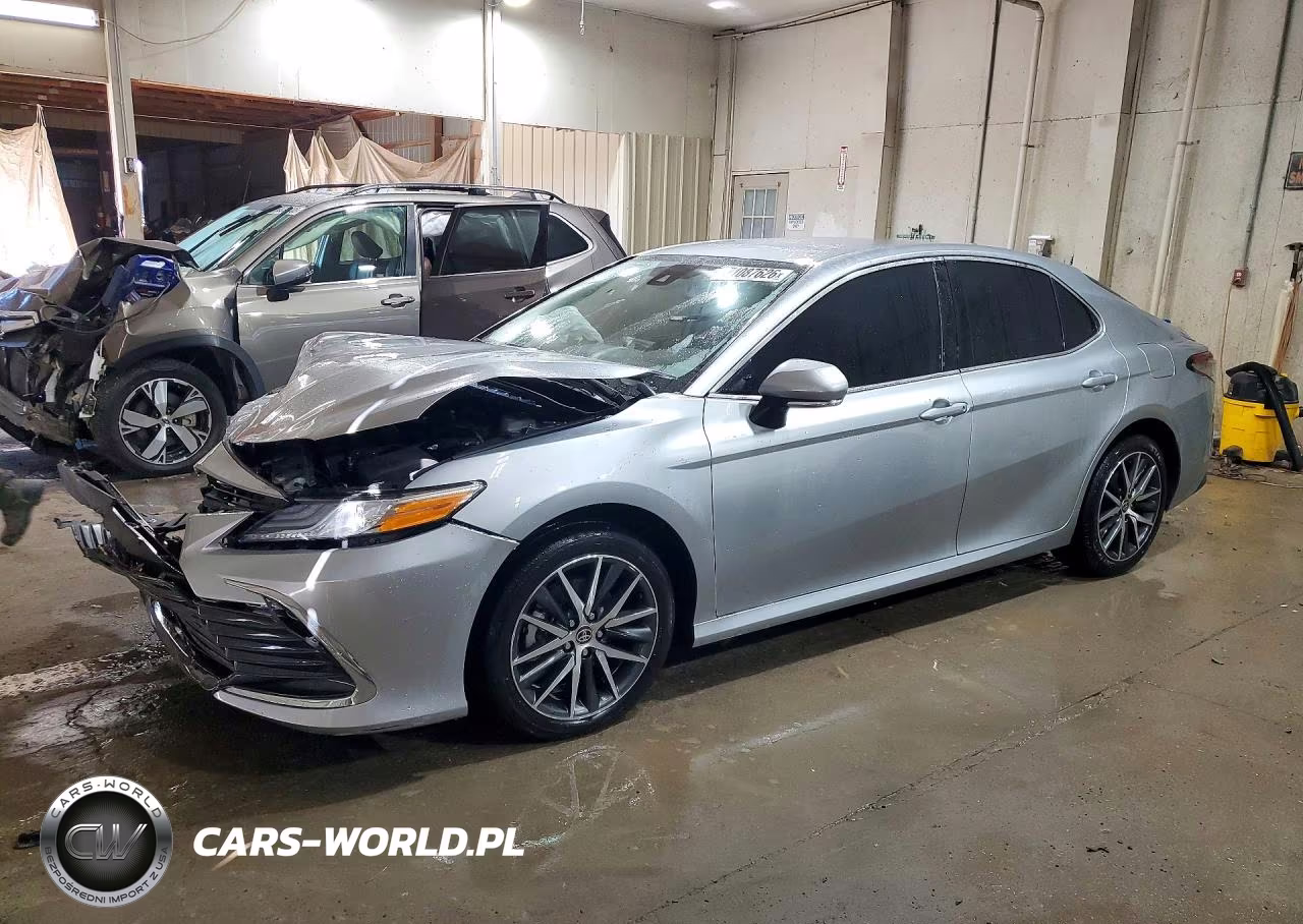 2023 Toyota Camry Xle – zdjęcie 1 z 13