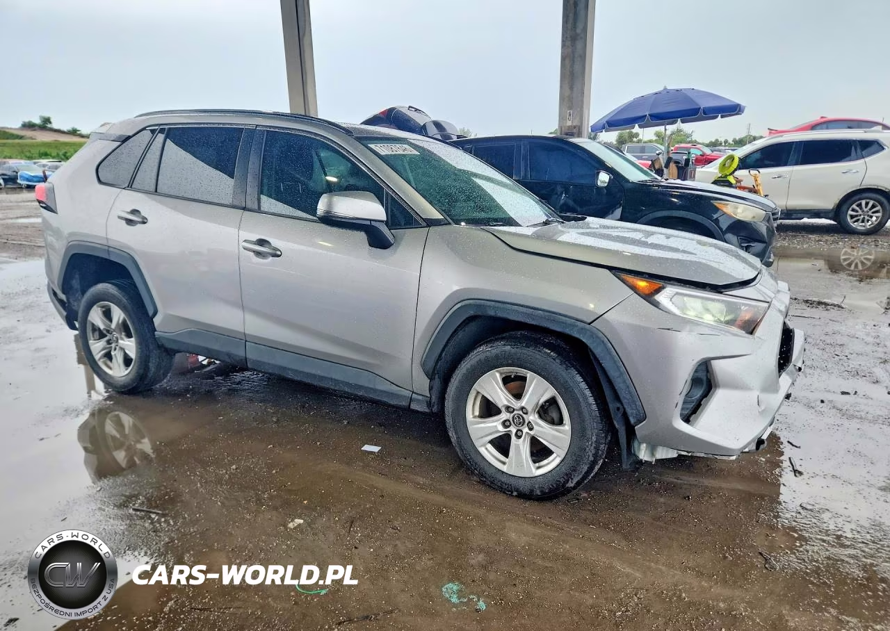2019 Toyota Rav4 Xle VIN:2T3W1RFV8KW013947 - 4