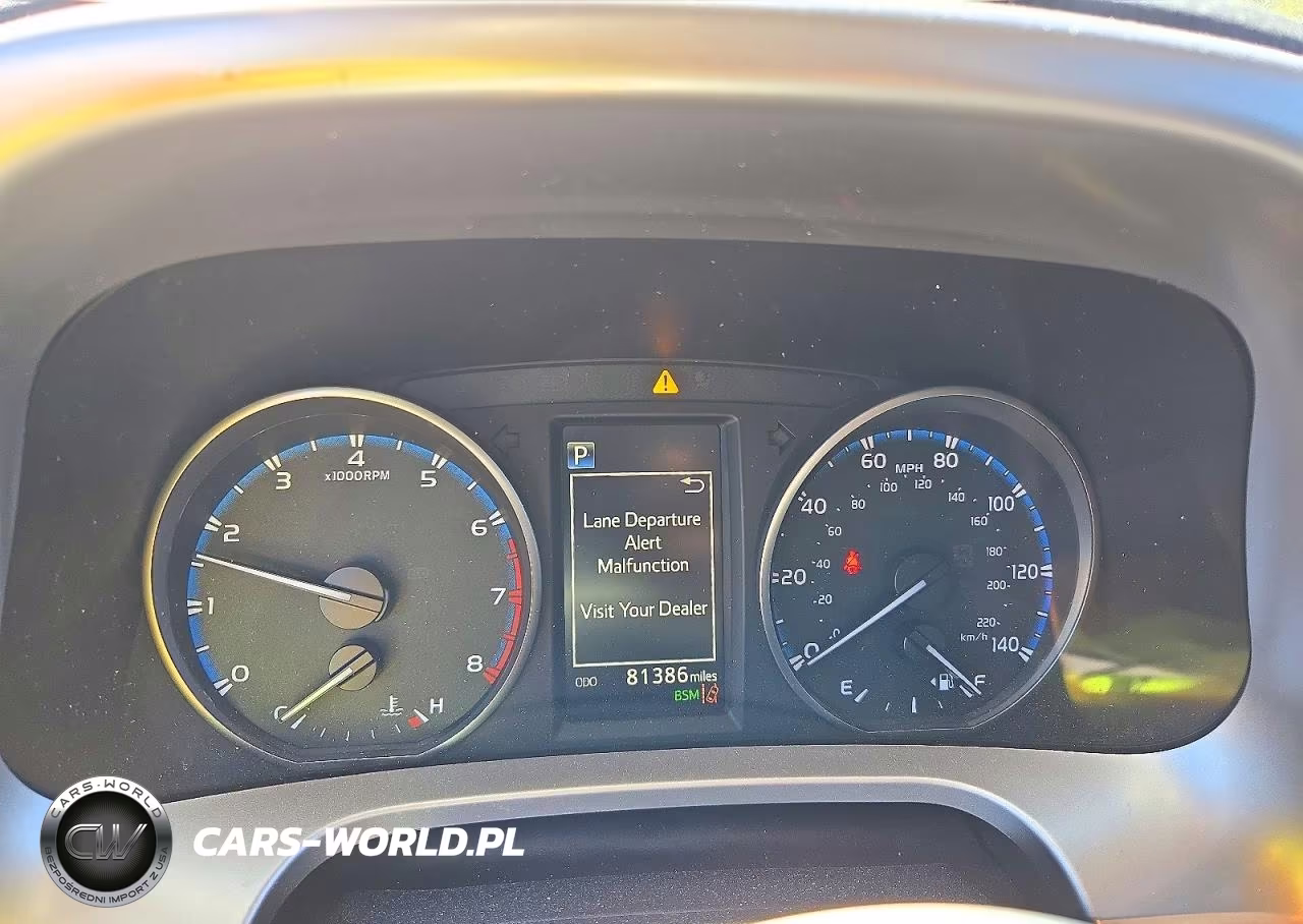 2018 Toyota Rav4 Xle VIN:JTMWFREV6JD133566 - 9
