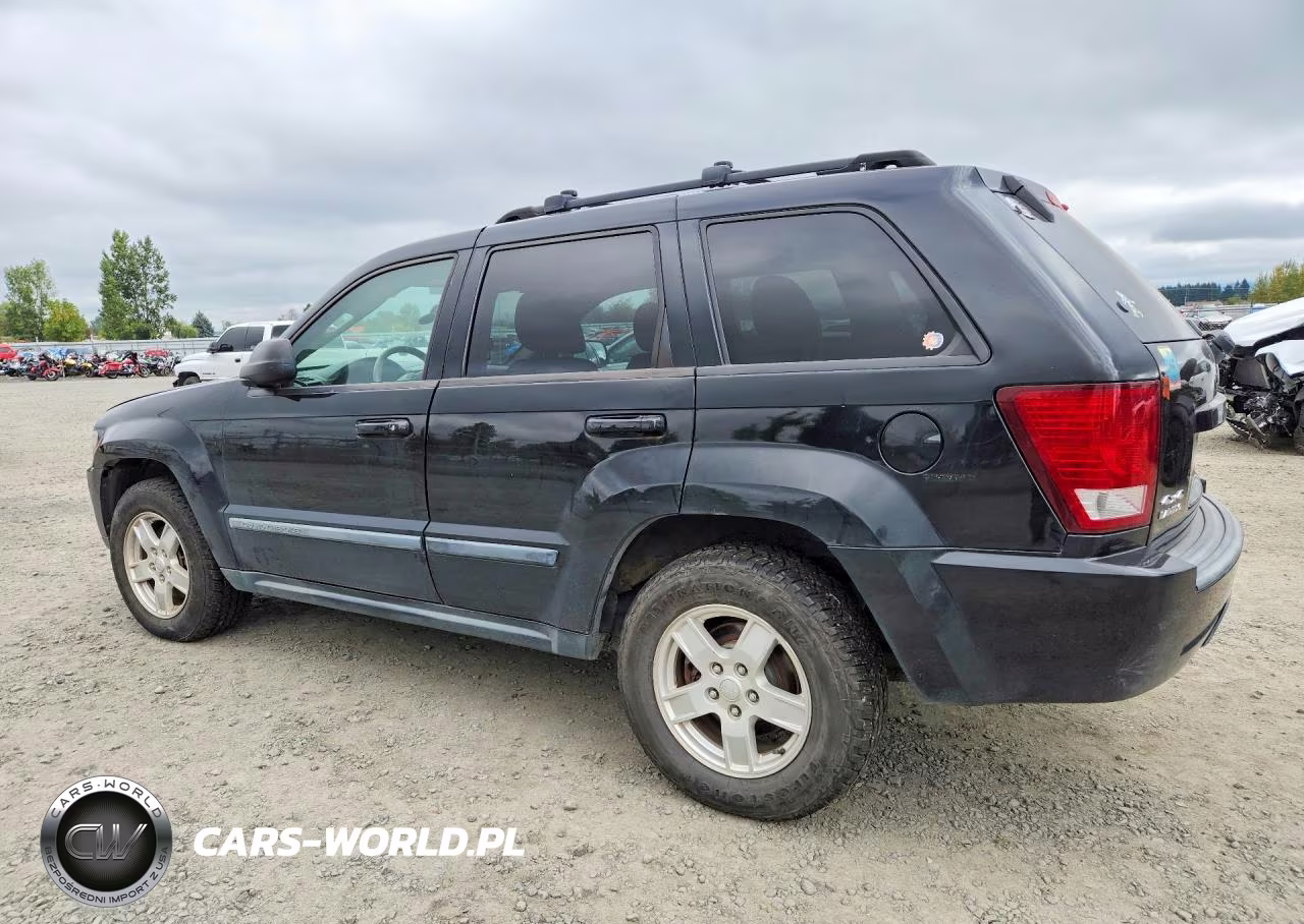 2007 Jeep Grand Cherokee Laredo VIN:1J8GR48K57C518107 - 2