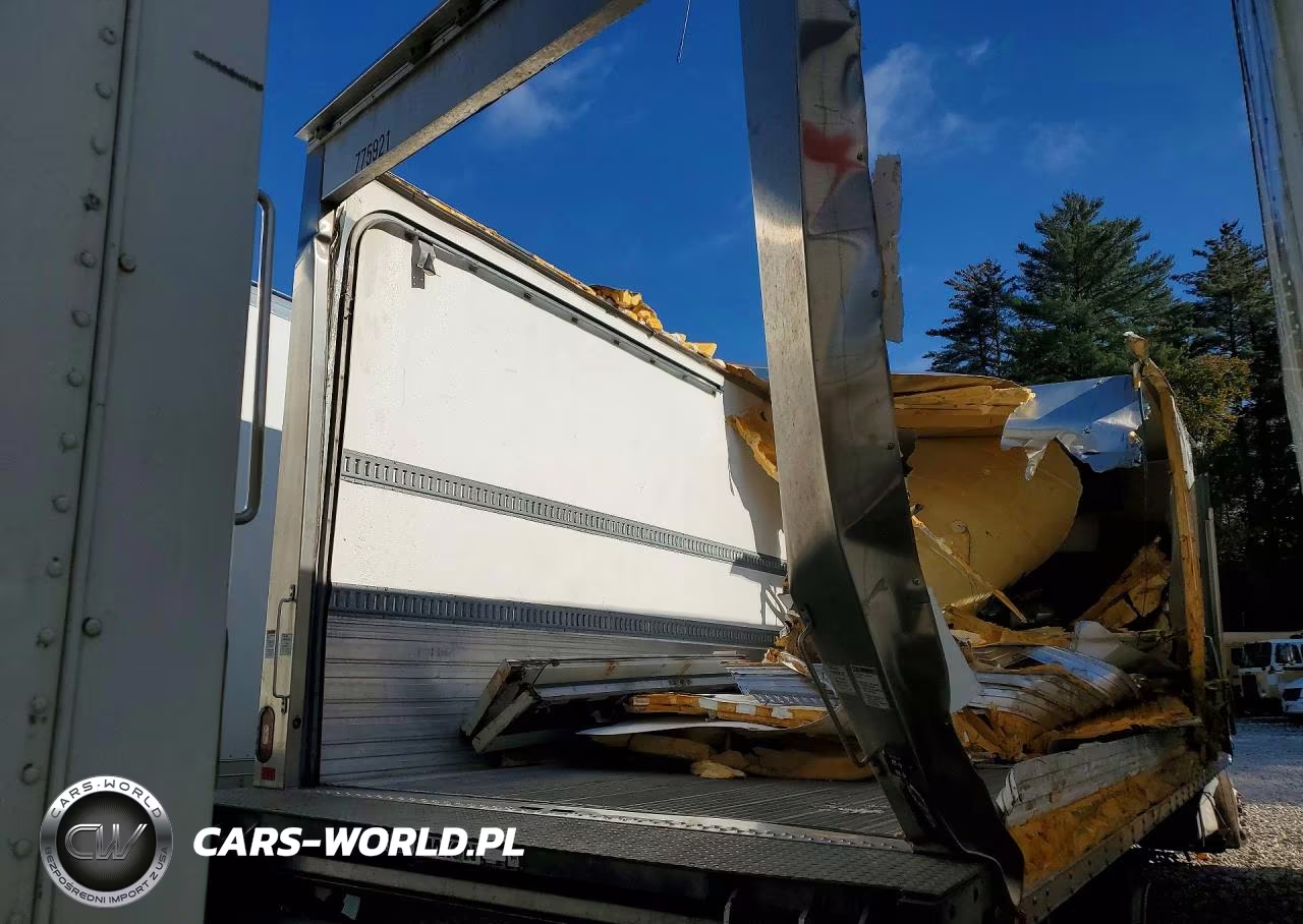 2025 Freightliner Business Class M2 Refrigerated Box Truck VIN:1FVACWFC1SHVT7775 - 3