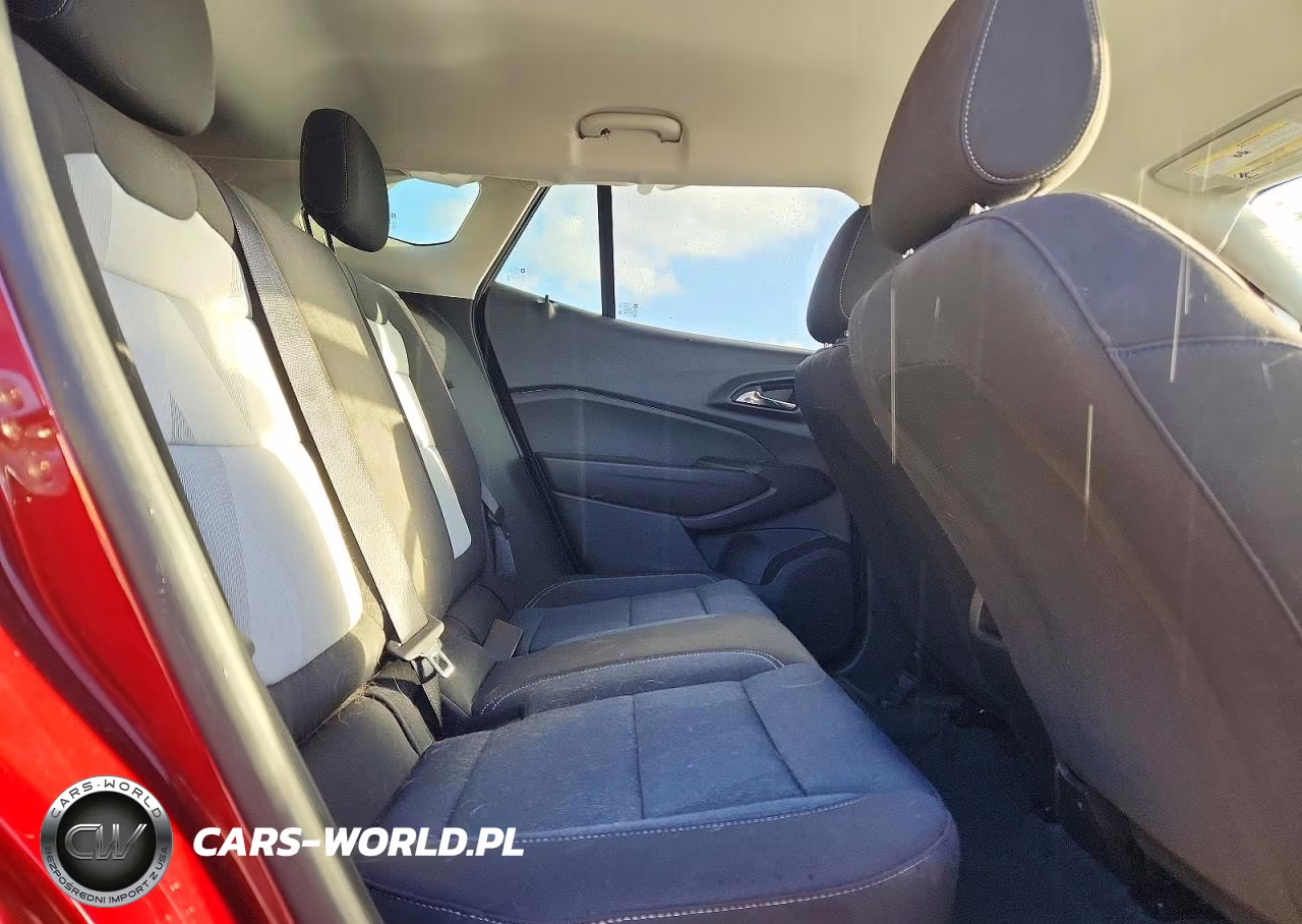 2025 Chevrolet Trax Ls VIN:KL77LFEP5SC120499 - 10