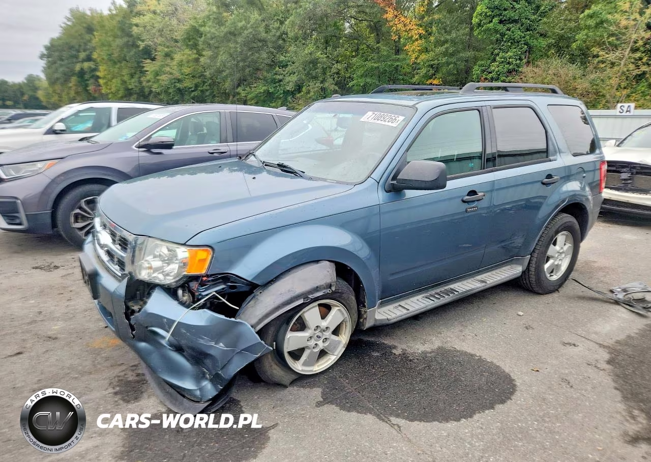 2011 Ford Escape Xlt VIN:1FMCU0D70BKA98524 - 1