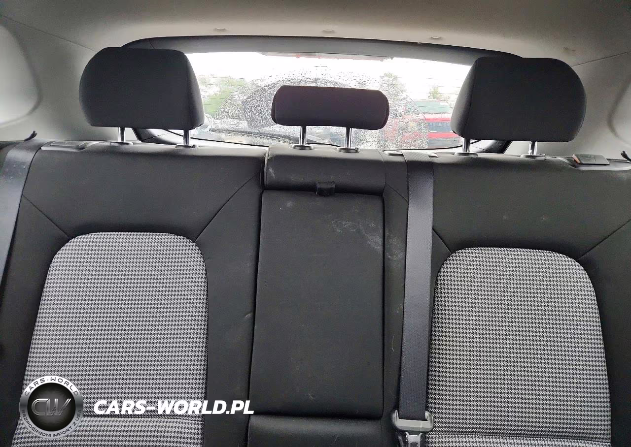 2020 Hyundai Kona Se VIN:KM8K12AA5LU429507 - 10