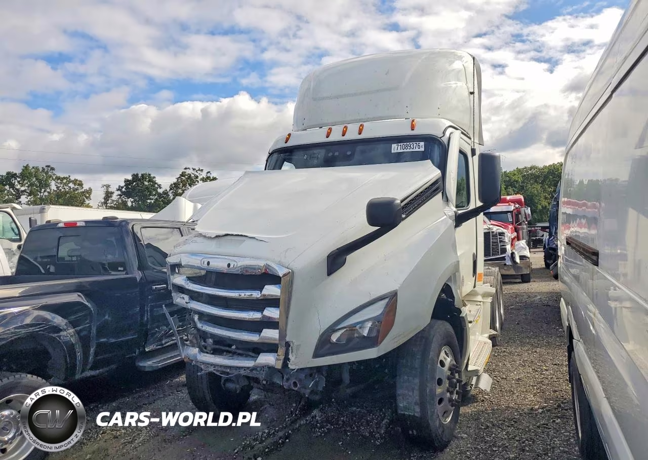 2023 Freightliner Cascadia 126 Semi Truck