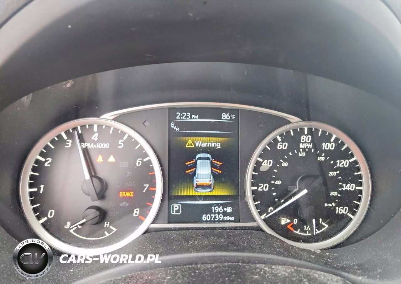 2017 Nissan Sentra Sr VIN:3N1AB7AP3HY258049 - 9