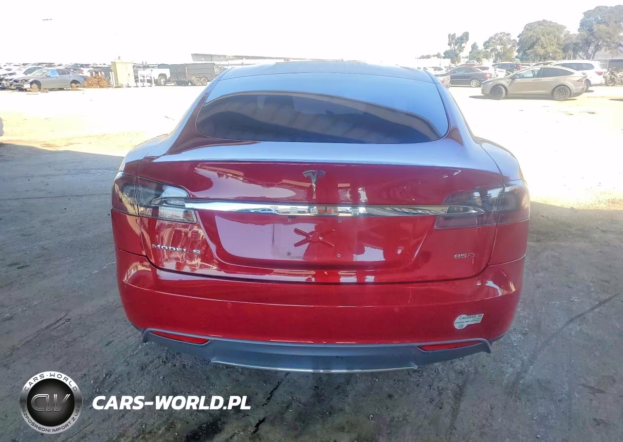 2015 Tesla Model S VIN:5YJSA1E23FF106877 - 6