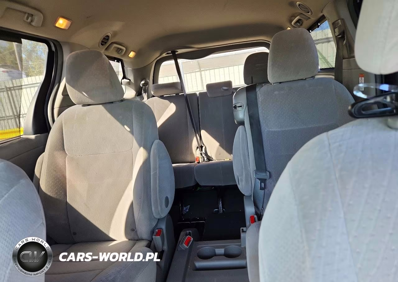 2015 Toyota Sienna Le VIN:5TDKK3DC4FS595420 - 10
