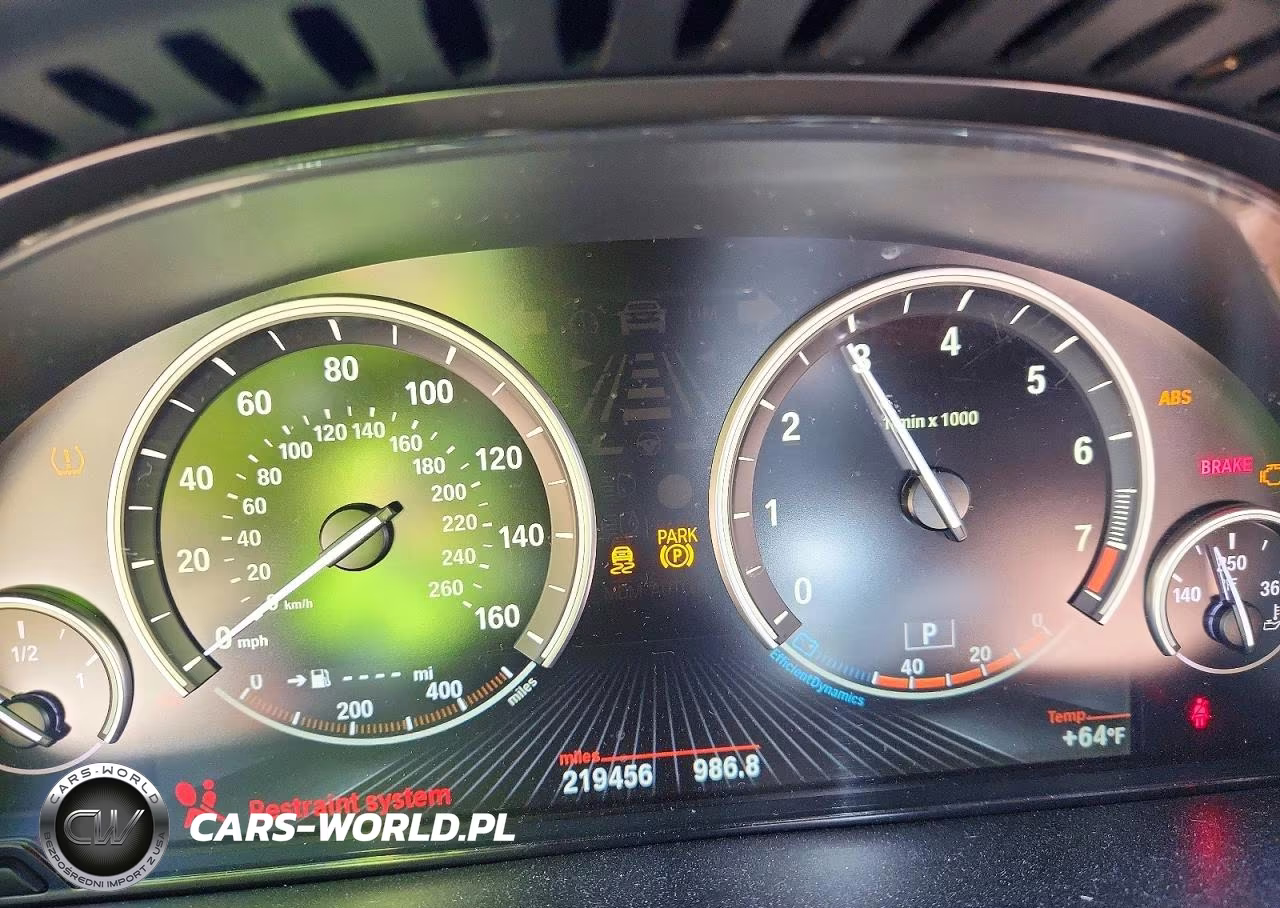 2015 BMW X5 xDrive35I VIN:5UXKR0C54F0P09432 - 9