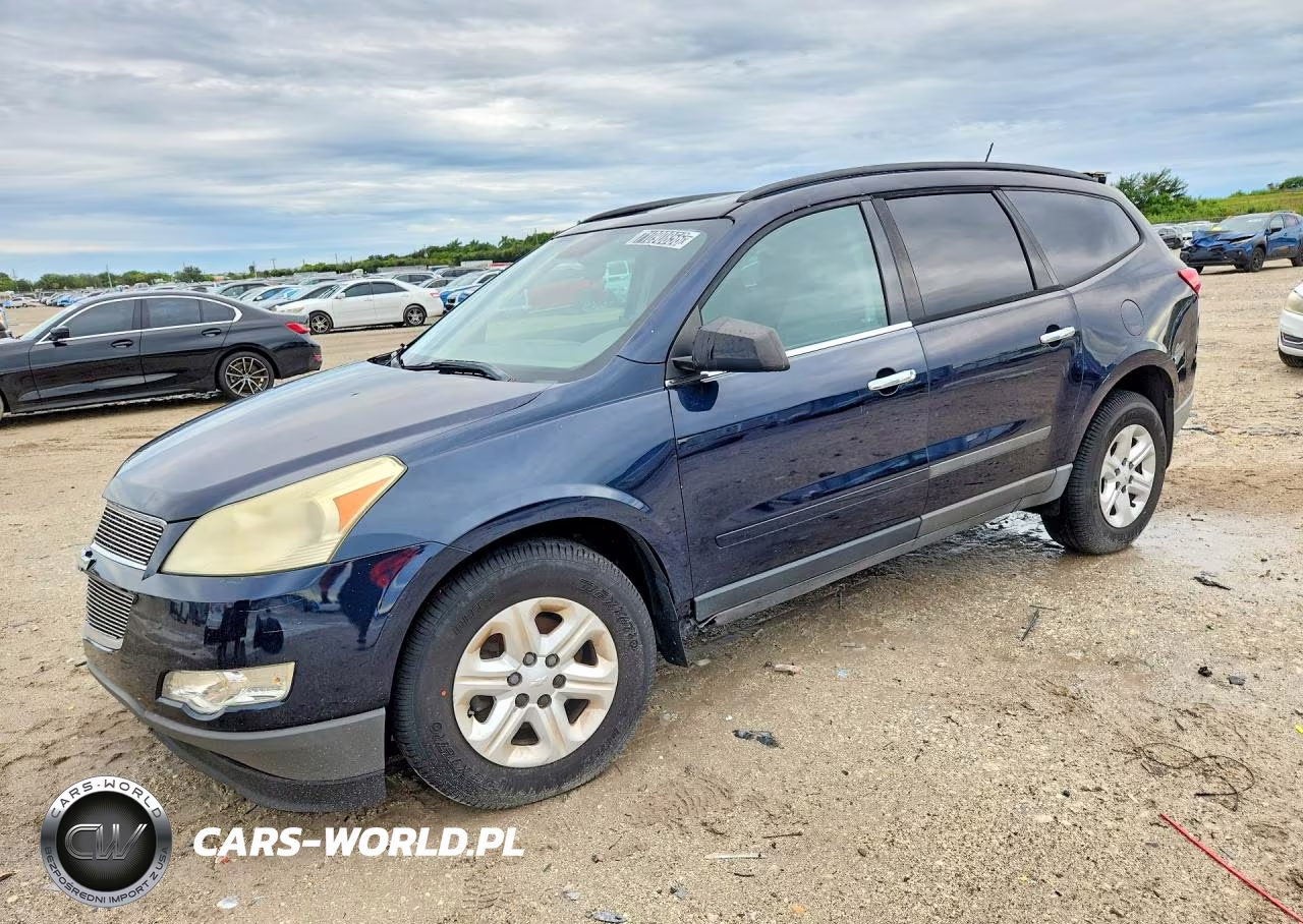 2011 Chevrolet Traverse Ls – zdjęcie 1 z 13