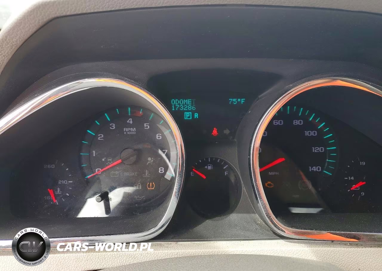 2011 Chevrolet Traverse Ls VIN:1GNKRFED0BJ195518 - 9