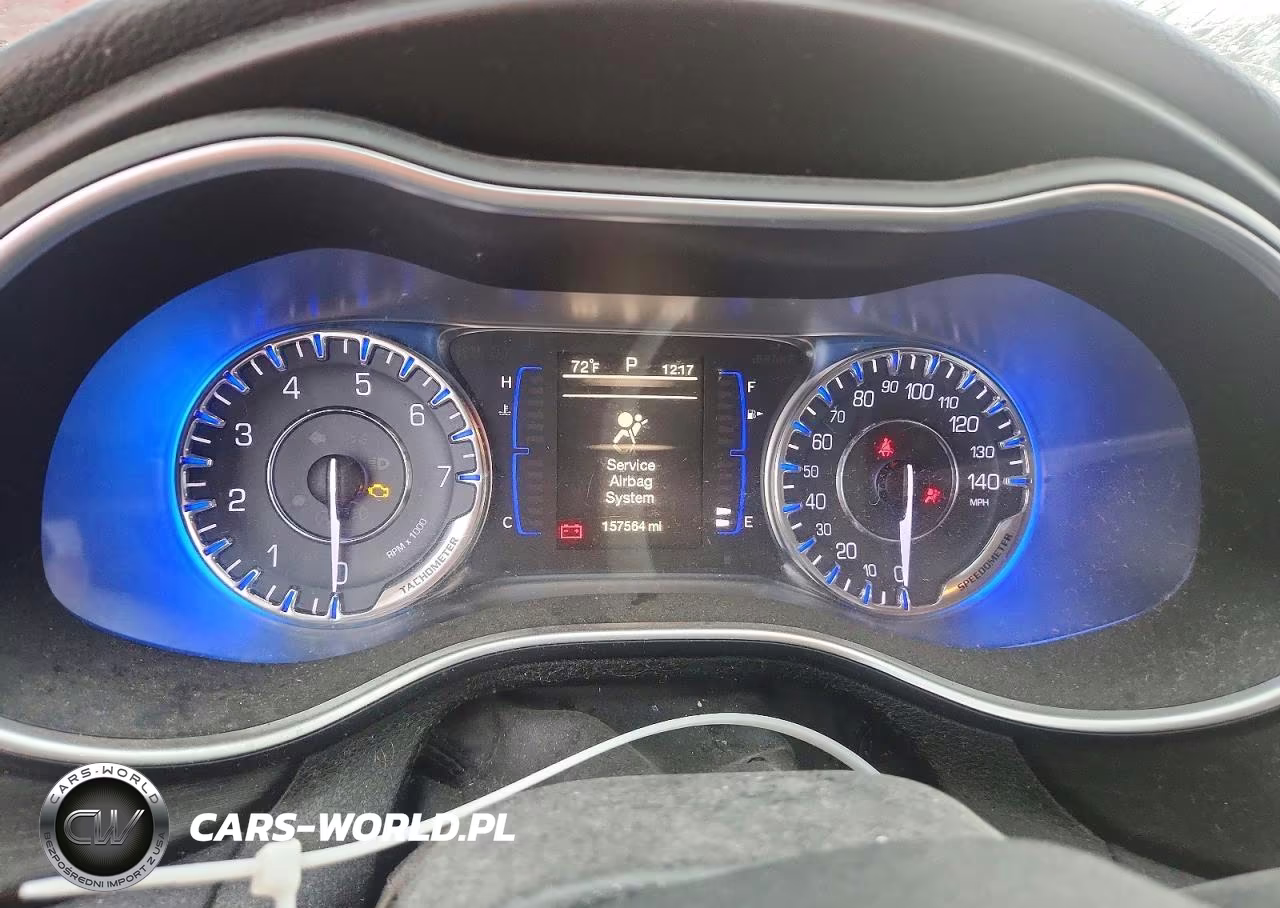 2015 Chrysler 200 Limited VIN:1C3CCCAB6FN605999 - 9
