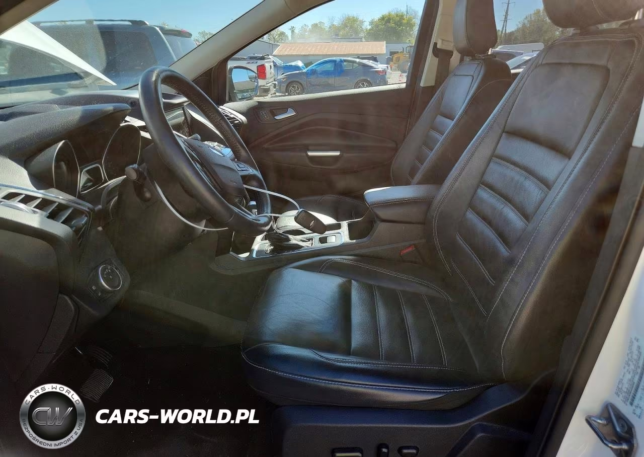 2018 Ford Escape Titanium VIN:1FMCU9J90JUD42606 - 7