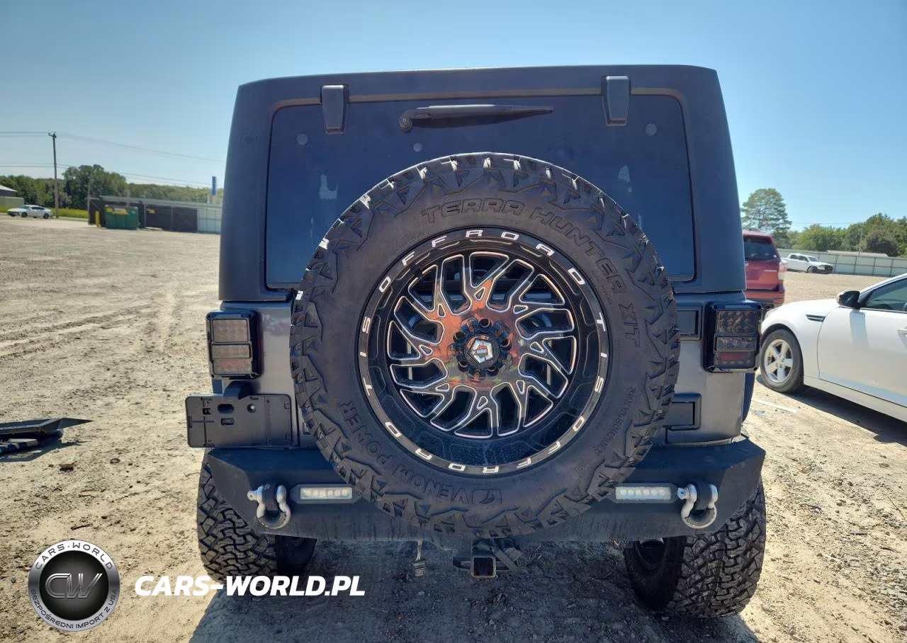 2017 Jeep Wrangler Unlimited Sport VIN:1C4BJWDG3HL504147 - 6