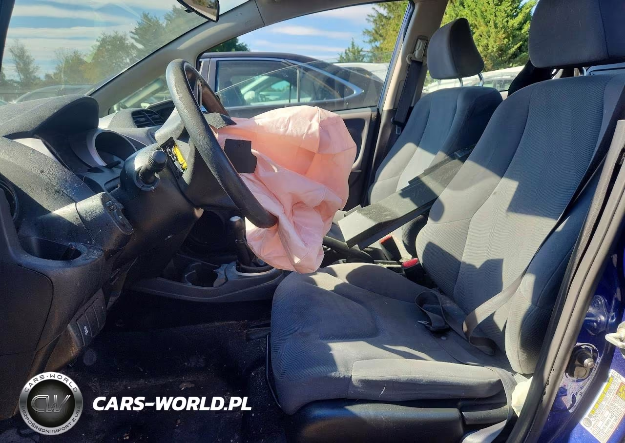 2012 Honda Fit VIN:JHMGE8G38CC035238 - 7