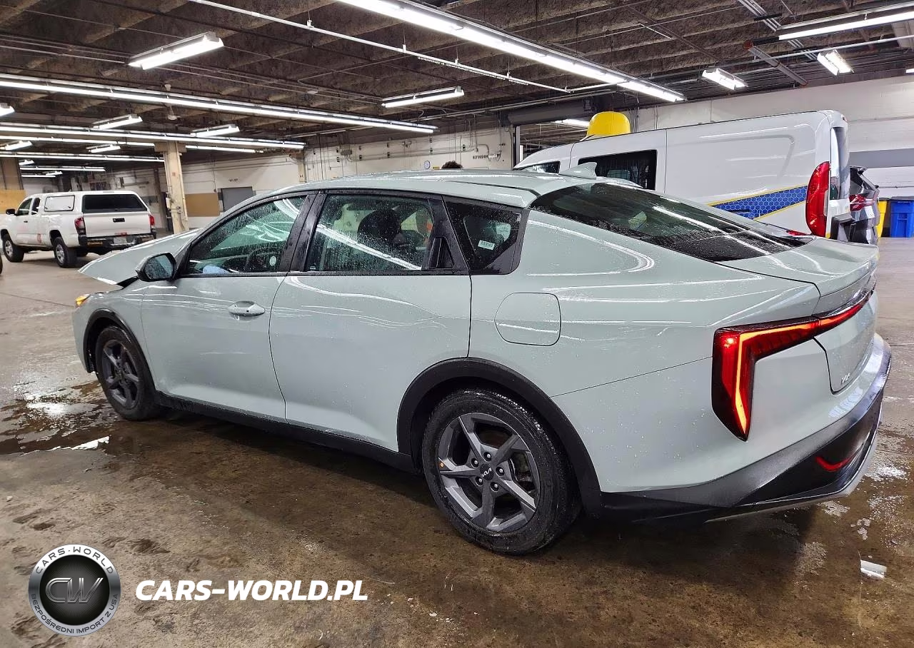 2025 Kia K4 Lxs VIN:3KPFT4DE8SE111341 - 2