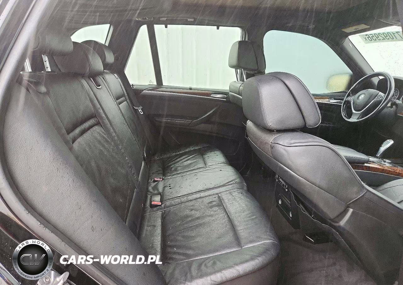 2011 BMW X5 xDrive50I VIN:5UXZV8C50BL421621 - 11