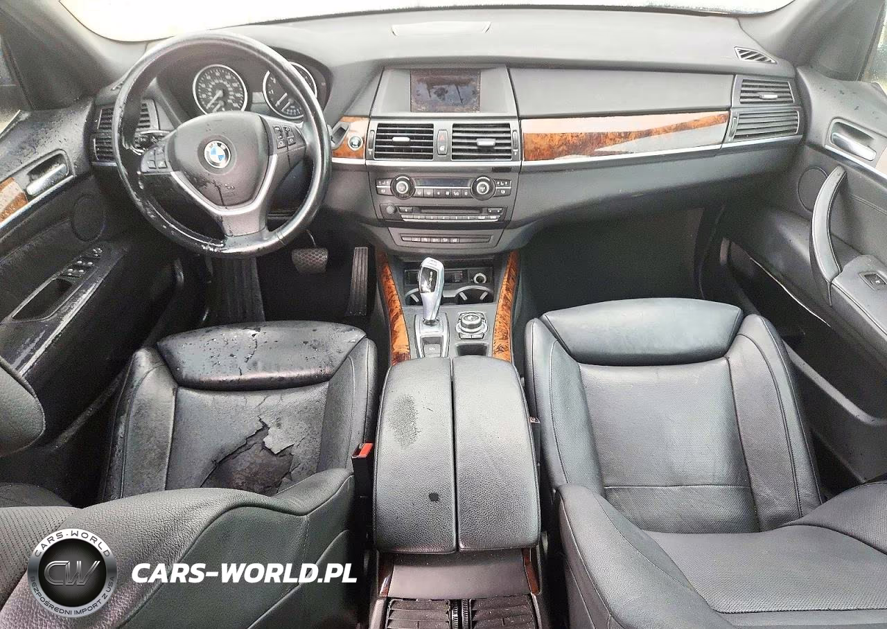 2011 BMW X5 xDrive50I VIN:5UXZV8C50BL421621 - 8