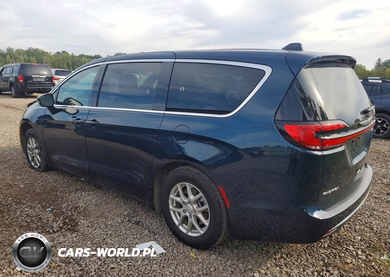 2025 Chrysler Pacifica Select VIN:2C4RC1BG5SR604733 - 2